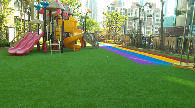 幼兒園仿真草坪應該如何打理？
