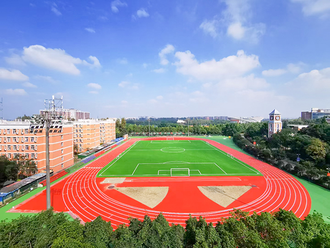 成都首塊！國際足聯(lián) (FIFA QUALITY) 認證足球場落戶成都信息工程大學